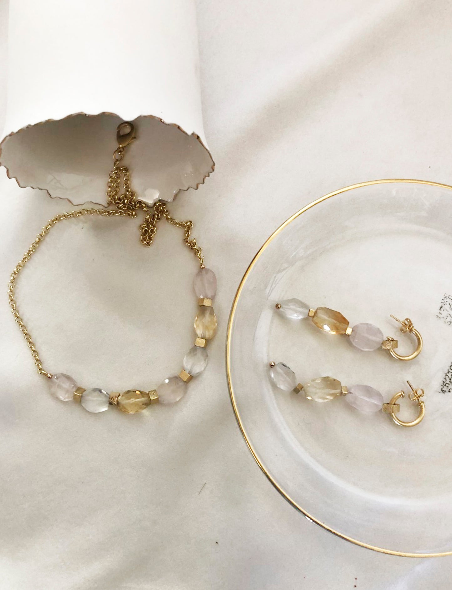 JUEGO DE COLLAR Y AROS CUARZOS