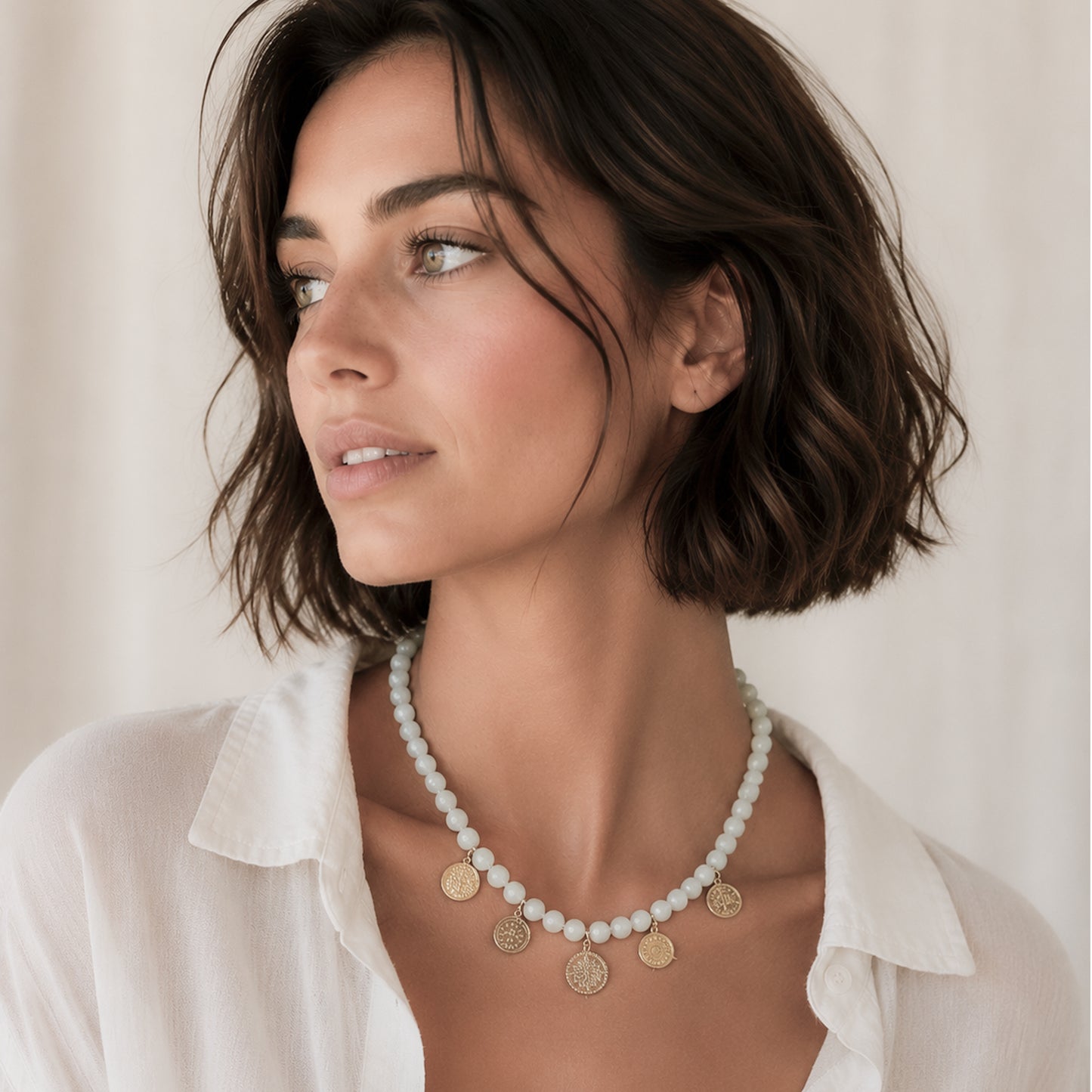 COLLAR LIGHTBLUESTONES MEDALS