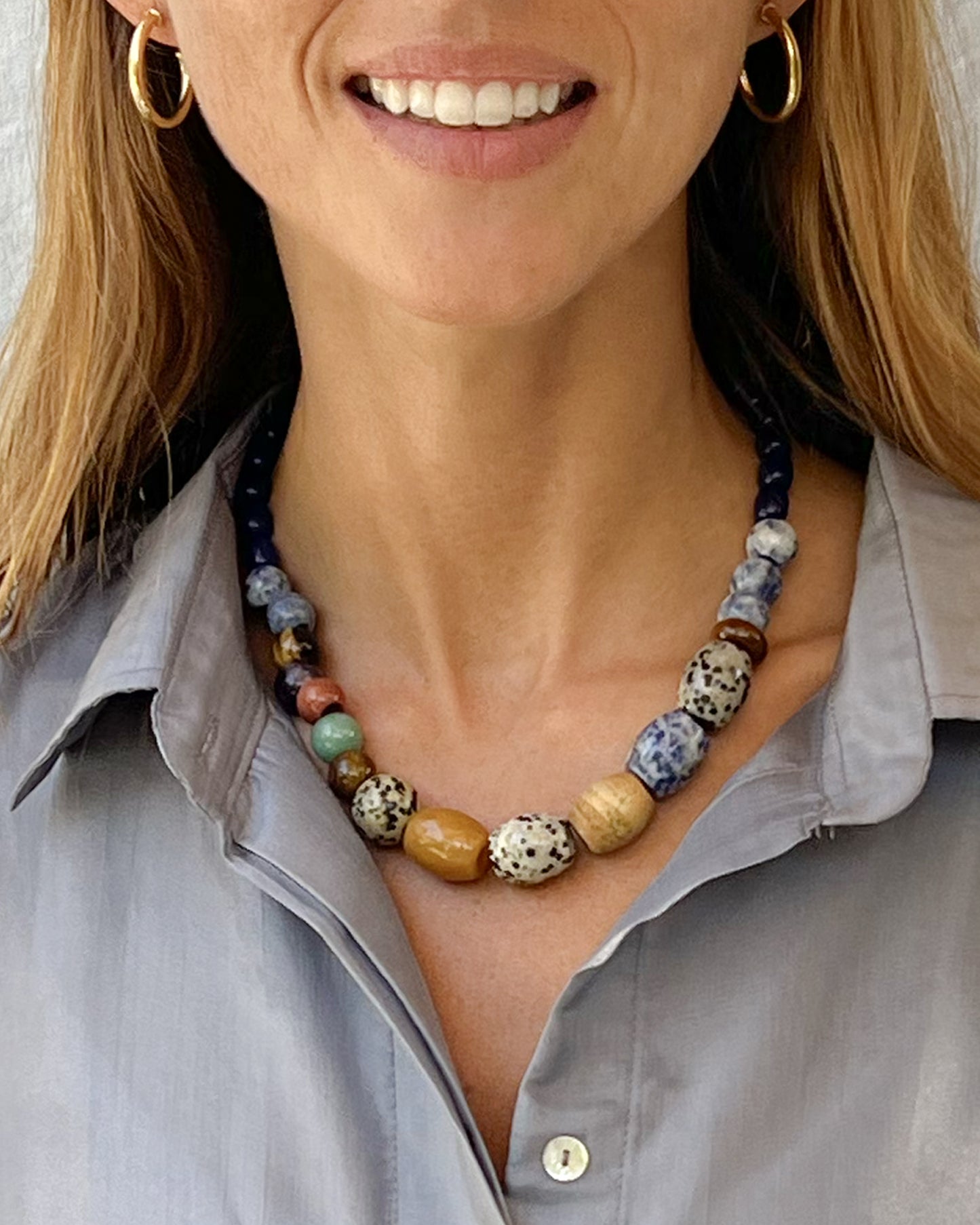 COLLAR BIG DIFERENT STONES