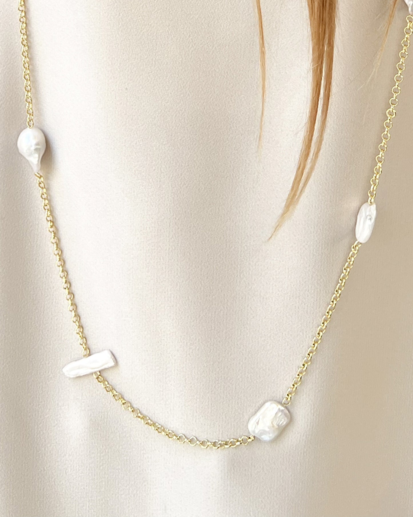COLLAR LONGGOLDY PEARLS